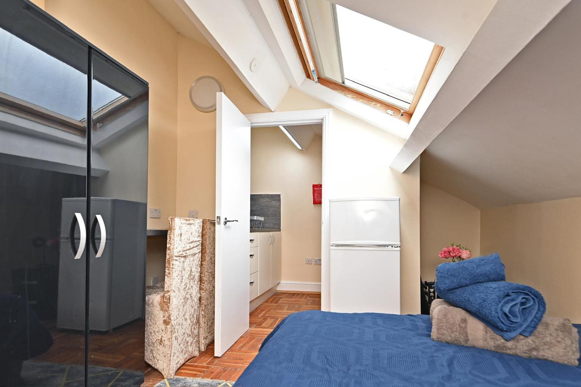 The Elm Wood Apartments Huddersfield Zimmer foto